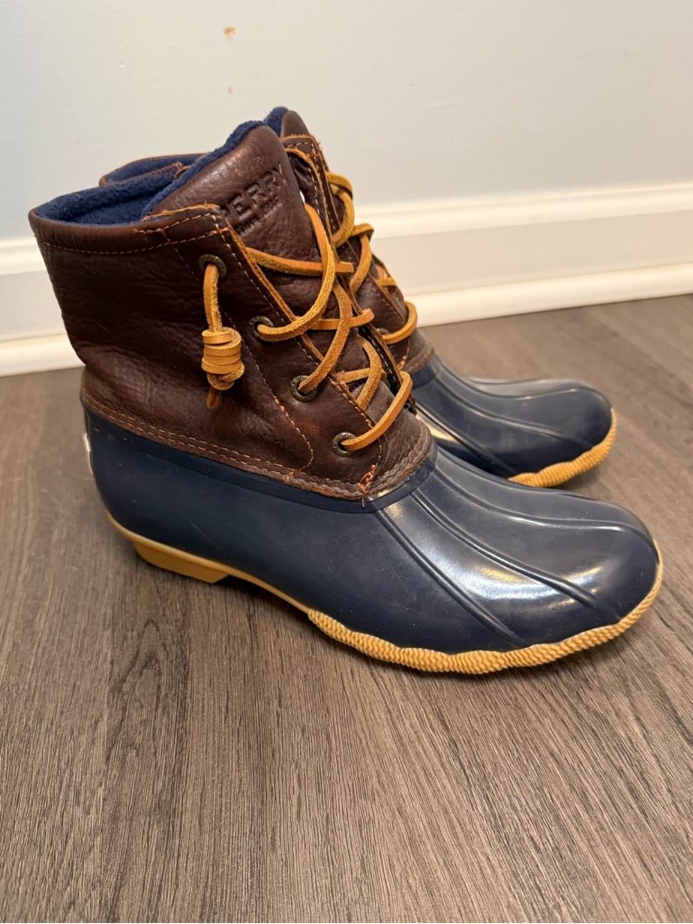 Sperry Top-Sider Saltwater Waterproof Navy Brown Duck Boots Women's Size 6